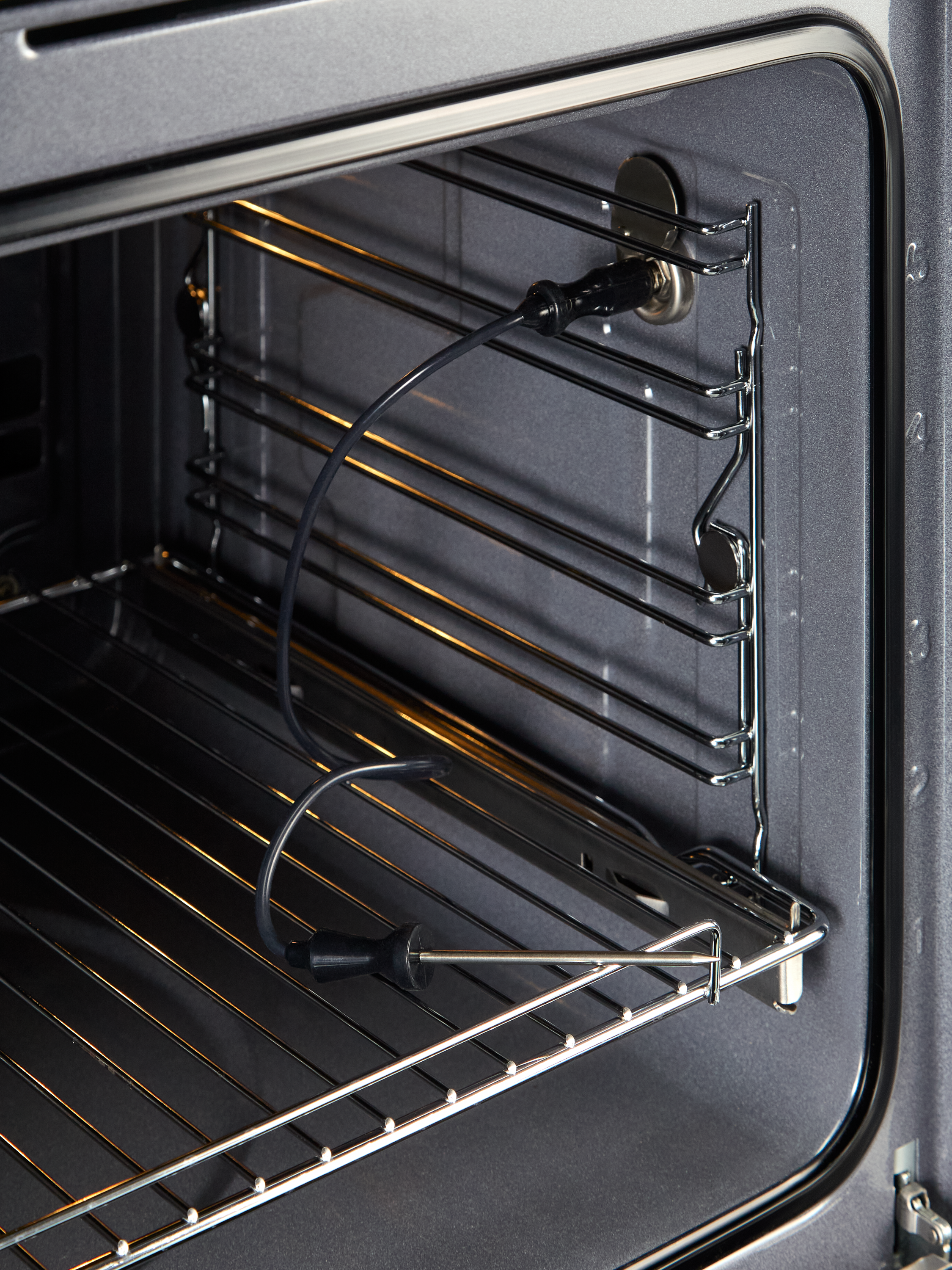 картинка Электрический духовой шкаф Vard VOP682B 