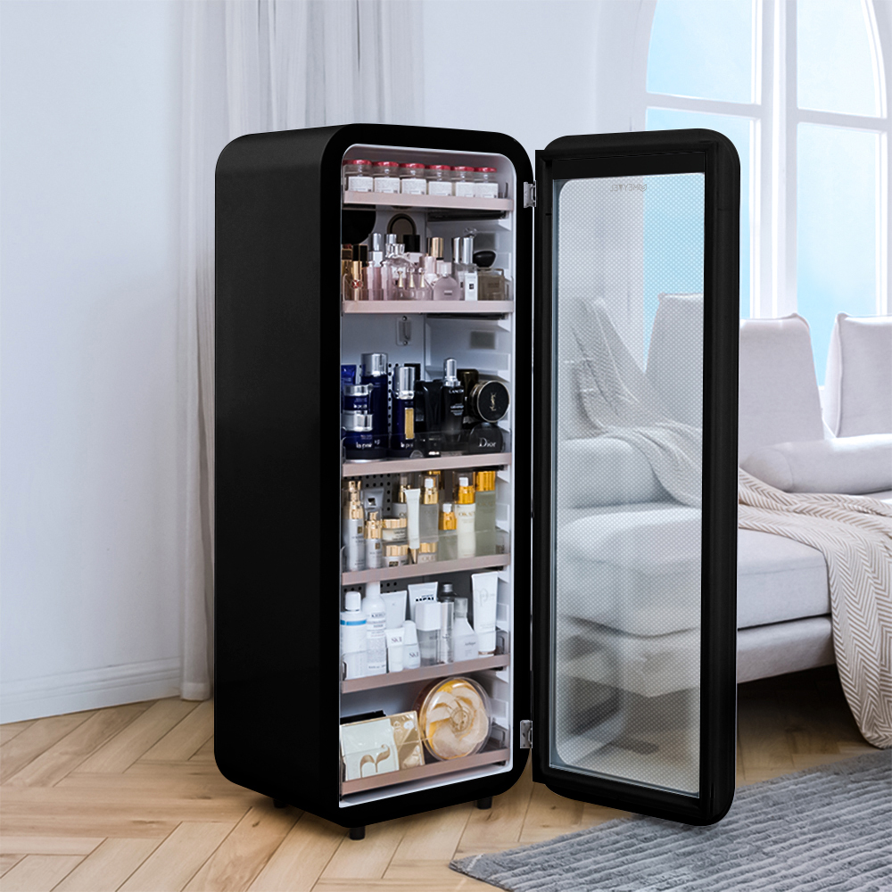 картинка Холодильник для косметики и напитков Meyvel MD105-Black 
