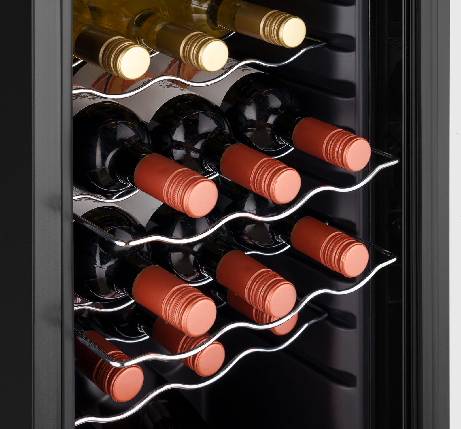 картинка Отдельностоящий винный шкаф Weissgauff WWC-18 Bottle 