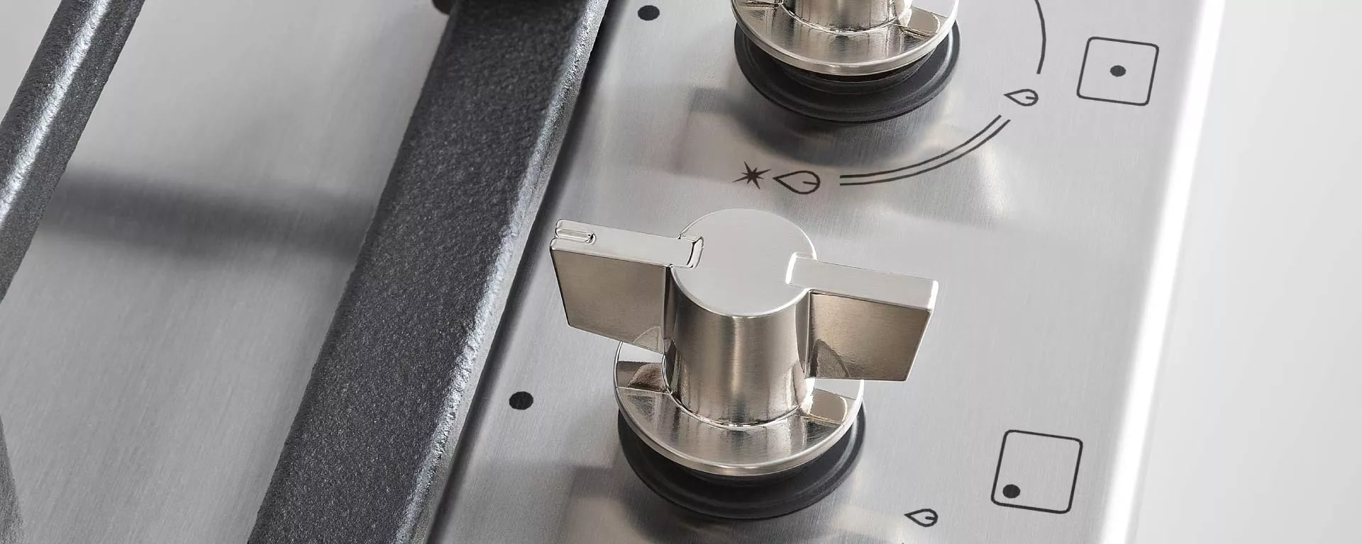 картинка Газовая варочная панель Bertazzoni P755CMODX нержавеющая сталь 