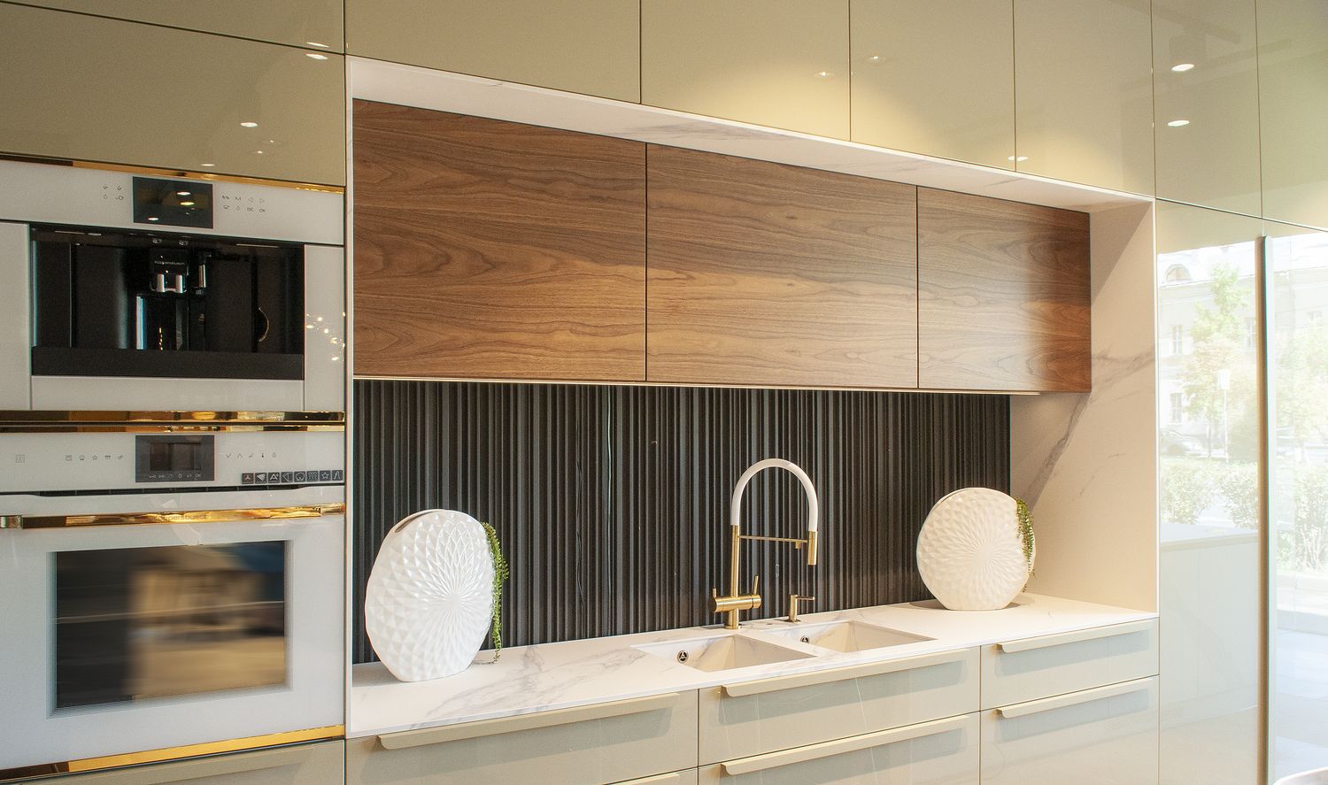 картинка Кофемашина Kuppersbusch CKV 6550.0 W4 GOLD 