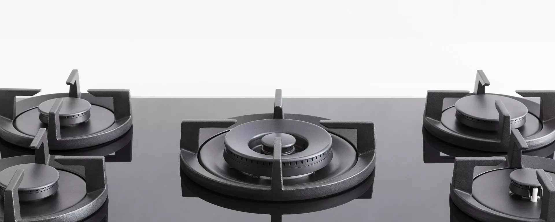 картинка Газ на стекле варочная панель Bertazzoni P905CPROGNE 