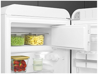 картинка Отдельностоящий холодильник Smeg FAB10RDSN5 Snoopy 